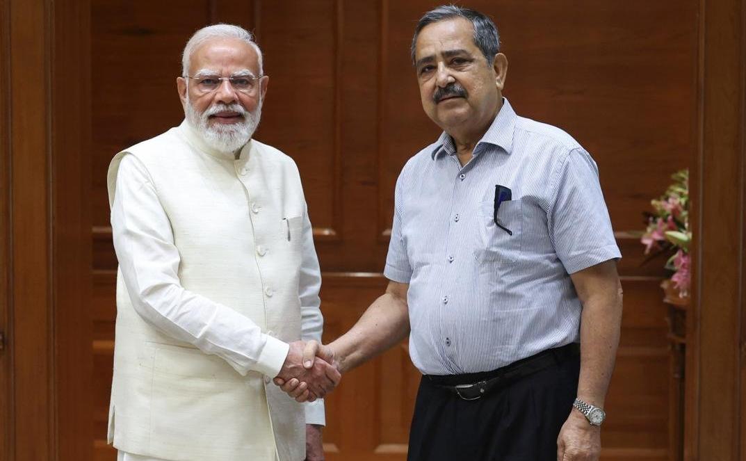 ASHOK LAHIRI WITH MODI